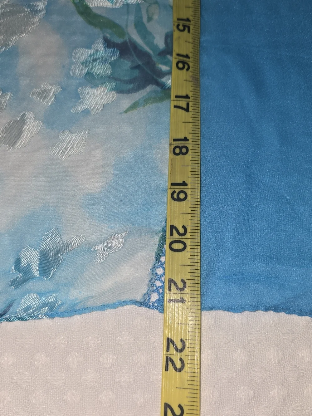 VINTAGE LIGHT BLUE SHEER FLORAL SCARF WRAP AIRY LIGHTWEIGHT 100% SILK CLASSY